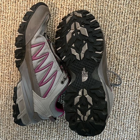 The North Face Goretex Ultra 110 Hiking Boot- Woman’s Size 10.5 - Picture 6 of 7